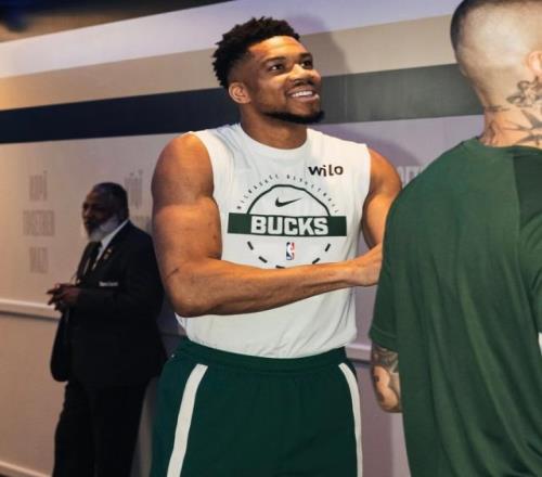 小学生免费,游泳体验活,创新模式值,巅峰国际,巅峰国际官网,巅峰国际H5官网