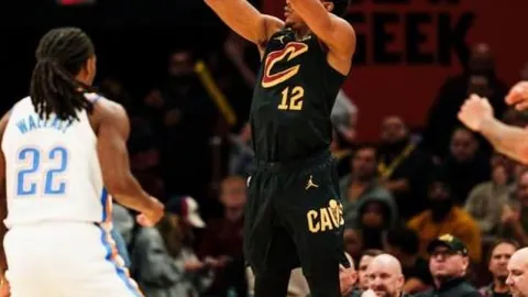 斯卢茨基坚信国足教头重任：伊万应重视培养新星